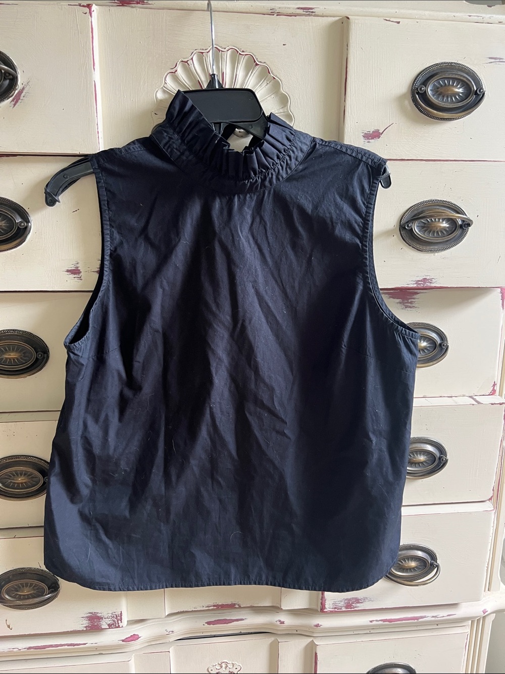 Frame Denim Sleeveless Ruffle Neck Tank - Black